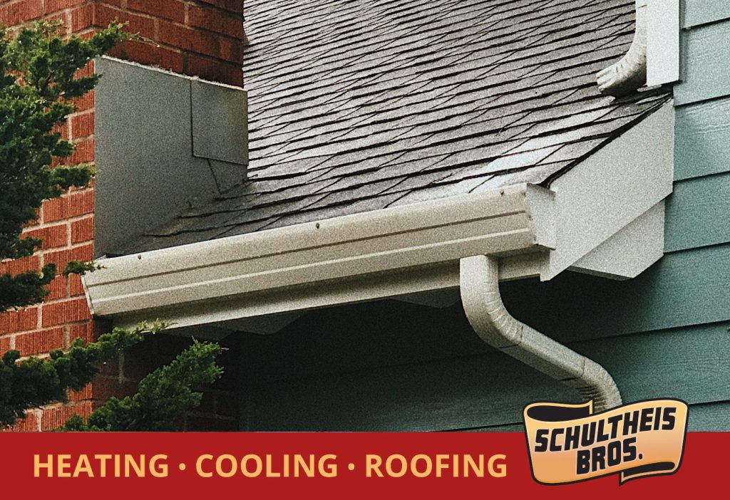 Seamless vs. Regular Gutters: What’s the Difference?